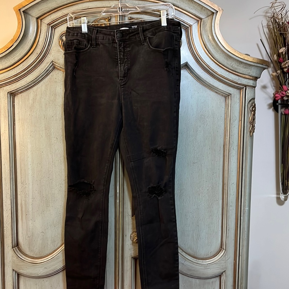Skinny jeans. Thank you for looking!